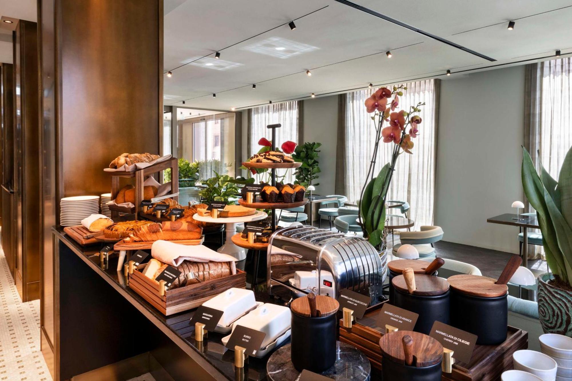 Radisson Collection Hotel, Roma Antica ภายนอก รูปภาพ